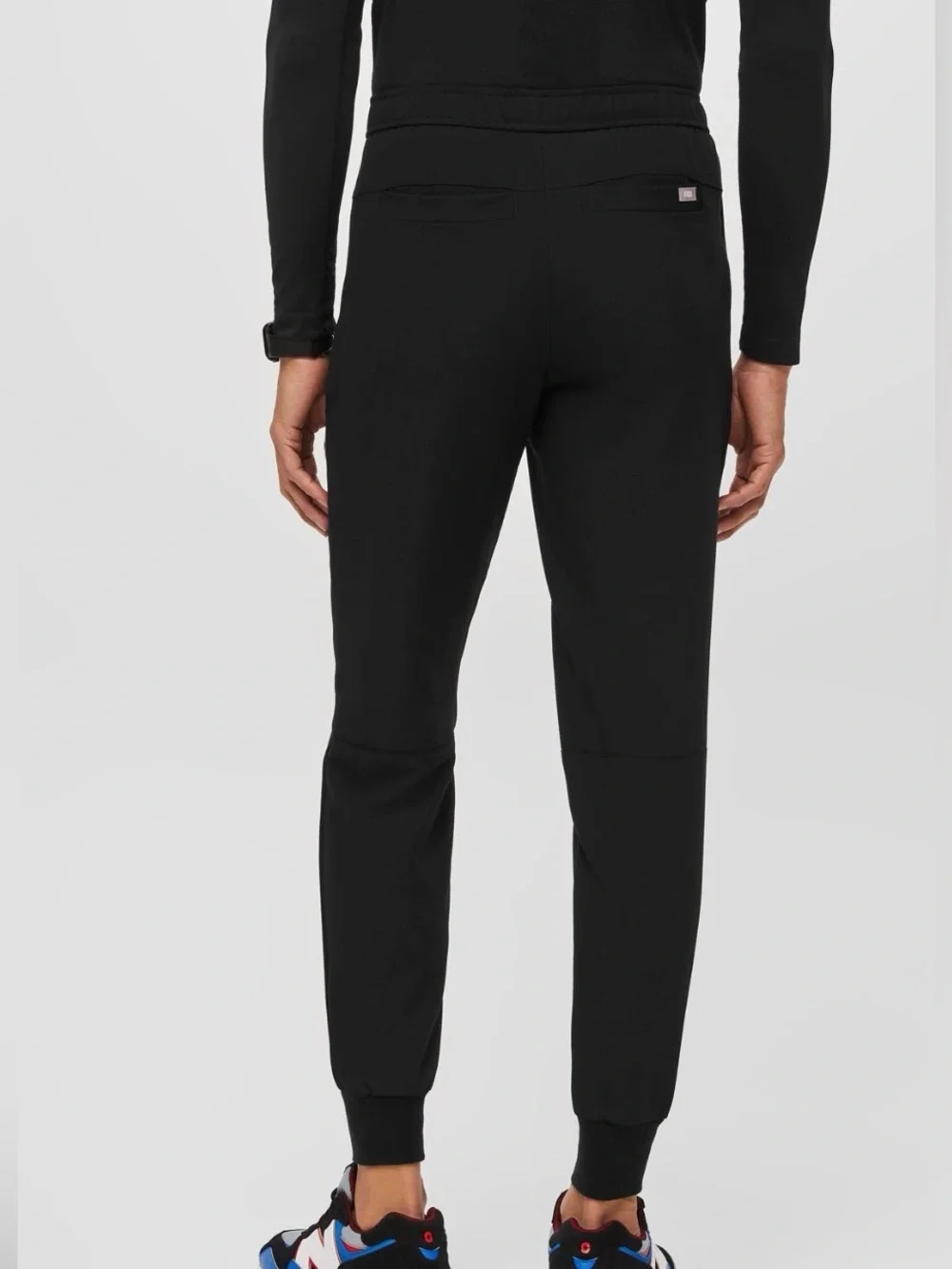 Figs Tansen Jogger Scrub Pant in Black size Small